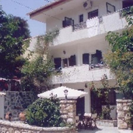 Yasemi Rooms Vasiliki  Exterior photo