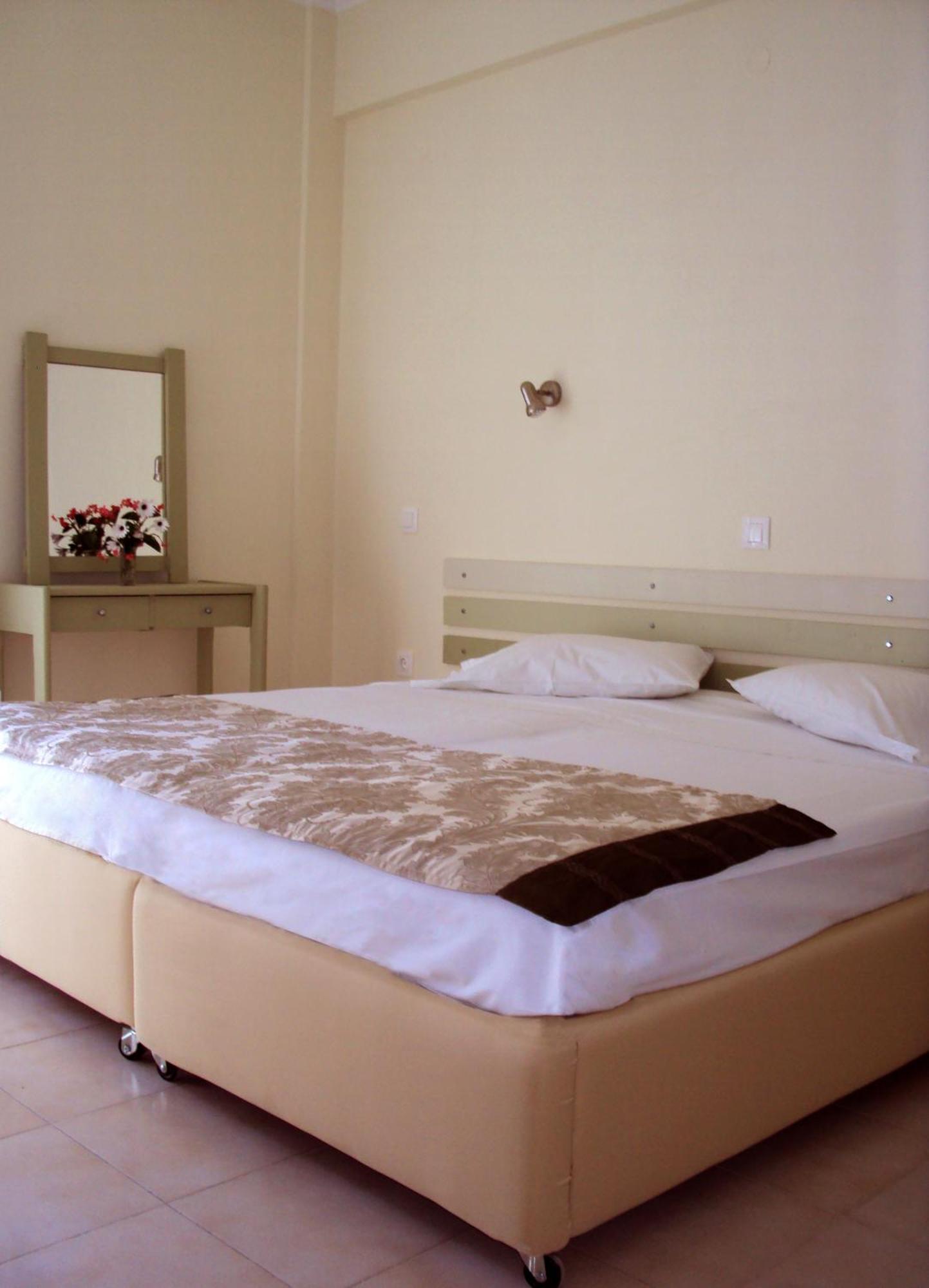 Yasemi Rooms Vasiliki  Room photo