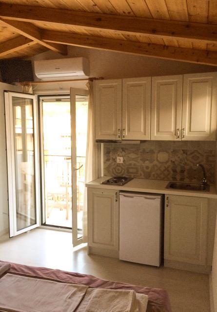 Yasemi Rooms Vasiliki  Exterior photo