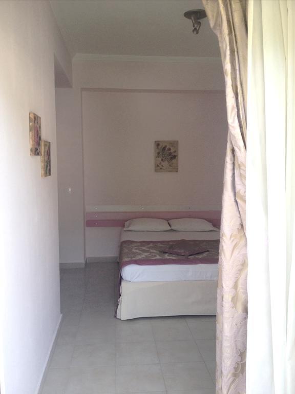 Yasemi Rooms Vasiliki  Exterior photo